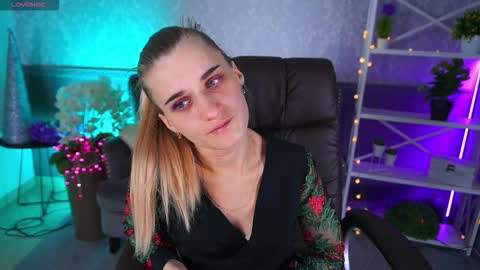 DiamondNina online show from February 7, 9:29 pm