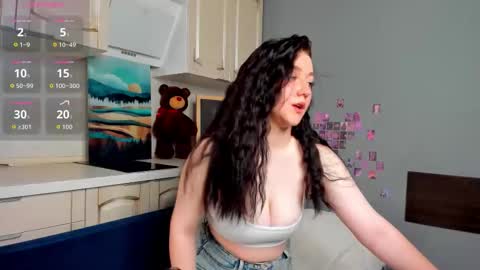 Snapshot of diana_charon chatting on October 21, 1:44 am Diana online show from October 21, 1:44 am