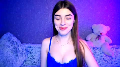 Snapshot of dianaa_lee chatting on January 2, 10:44 pm DIANA online show from January 2, 10:44 pm