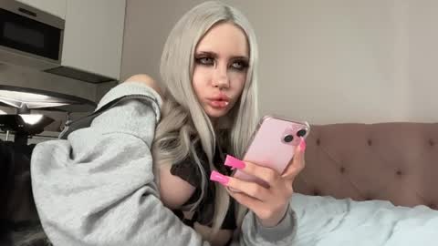 Diana  online show from April 4, 5:58 am