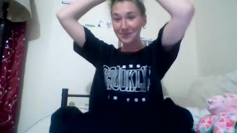 dianarussell864 online show from June 13, 2:22 am