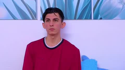 Ana  Leo online show from June 8, 3:57 pm