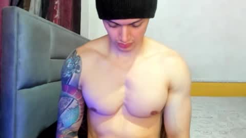 jhon online show from November 5, 4:31 pm