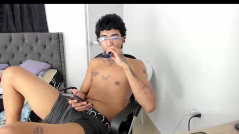 dick online show from November 15, 2:46 am