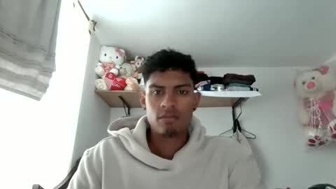 diegoafp online show from May 4, 10:38 pm