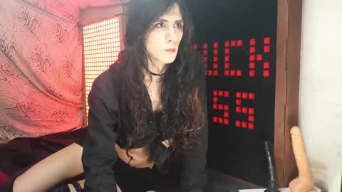 diivampy online show from February 14, 4:53 pm