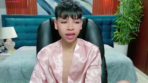  DILAN online show from February 13, 6:44 pm