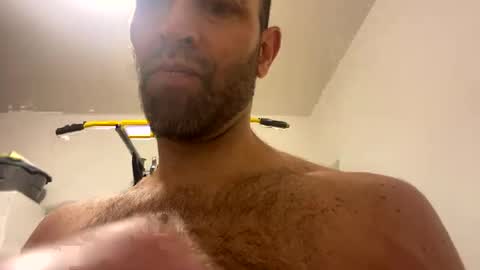 dilfofthenextdoor42 online show from March 12, 1:58 am