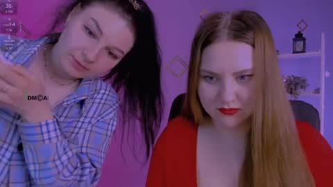 dina_bloom online show from May 11, 4:04 pm