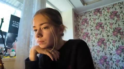 Snapshot of dinorahmroczkowski chatting on September 16, 7:44 am dinorahmroczkowski online show from September 16, 7:44 am