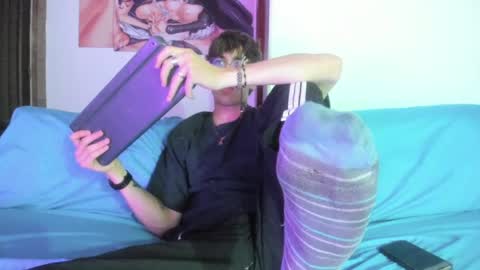 dio_star online show from April 15, 11:57 am