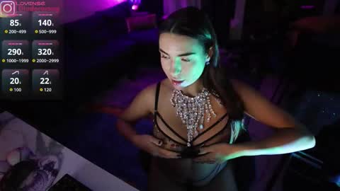 Snapshot of diodoramag chatting on September 15, 4:52 pm Diodora Magenta online show from September 15, 4:52 pm