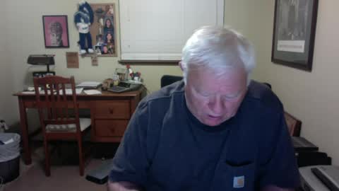 dirtrider195080438 online show from July 22, 5:09 am