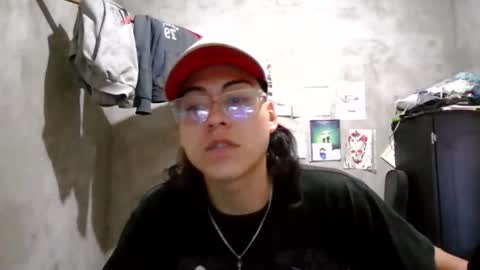 dirty model online show from April 22, 11:39 am