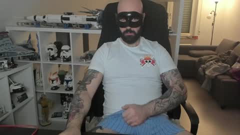 Robert online show from December 31, 4:14 pm