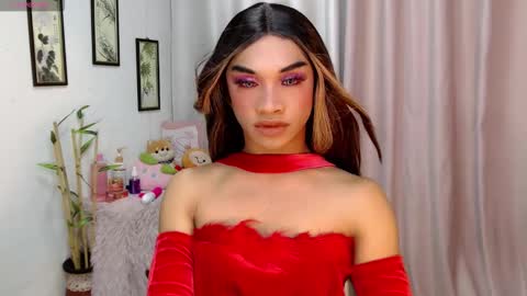 Ivana  Yanna and Elisha online show from December 18, 9:59 am