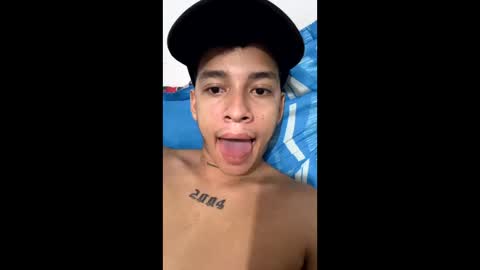 dirtyslimlatin online show from November 25, 2:43 am