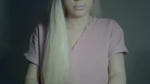 DitaMilton online show from February 24, 2:15 pm