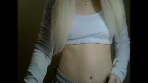 DitaMilton online show from February 8, 9:46 pm