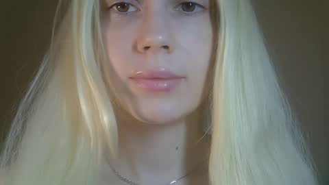 DitaMilton online show from May 10, 8:04 pm