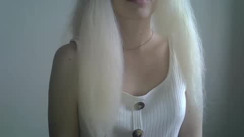 DitaMilton online show from November 2, 11:54 am