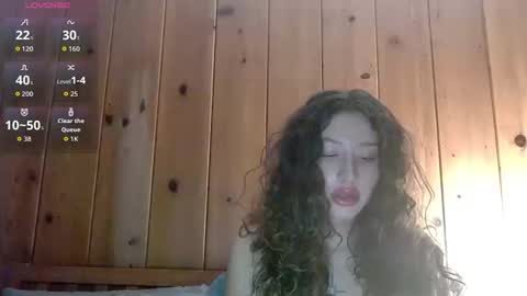 Snapshot of divinaaclaire chatting on October 19, 2:16 am Divina Claire online show from October 19, 2:16 am