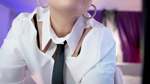 Miss Kim online show from April 15, 7:16 pm