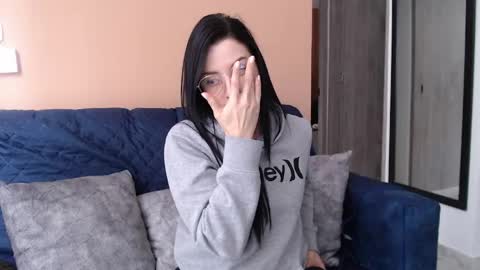 Hera online show from April 14, 5:49 pm