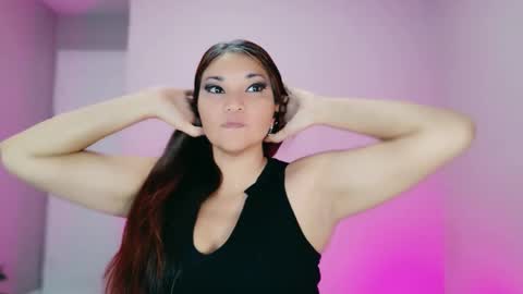 DivineLynn online show from October 31, 4:51 pm