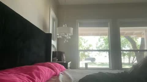 dixieinthewilde online show from April 21, 9:11 pm