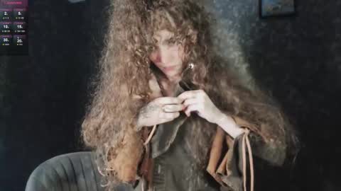 Dizer online show from December 3, 4:51 pm