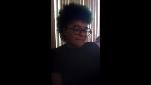 dizzinsweatyy online show from February 10, 5:16 pm