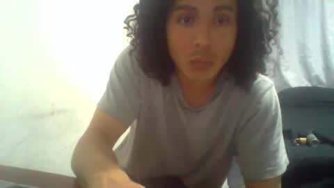 Snapshot of djo211294 chatting on January 7, 6:27 am djo211294 online show from January 7, 6:27 am