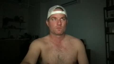 TriflinYoBitch online show from April 10, 9:14 am