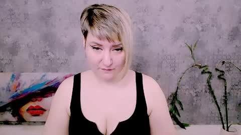 djullia online show from April 16, 6:13 am