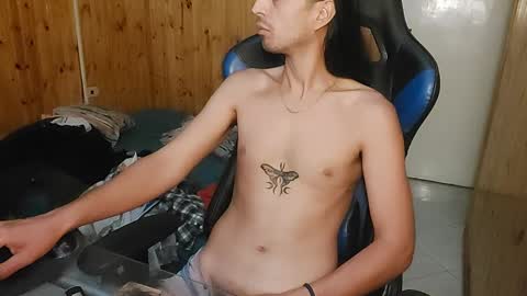 dmez online show from December 23, 6:15 pm