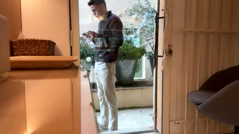 dmot2024 online show from December 18, 12:00 pm