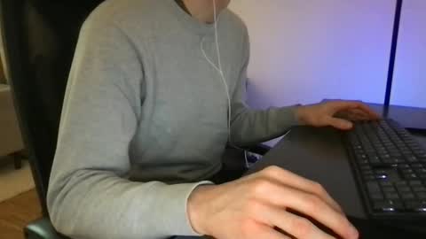 doctor_luv_69 online show from March 26, 8:08 am