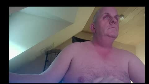 doggy2629 online show from May 12, 5:33 pm