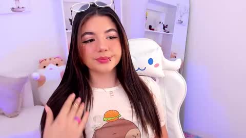 Snapshot of dolce_antonellaa chatting on September 24, 12:39 am antonella online show from September 24, 12:39 am