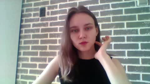 dolcezza_ online show from April 16, 11:32 am