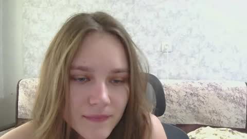 dolcezza_ online show from July 21, 11:34 am