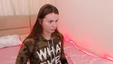 Jade online show from December 18, 11:30 pm