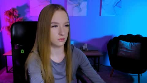 doll_vey online show from April 10, 9:14 am