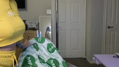 DOLLLFACE online show from March 2, 2:43 pm