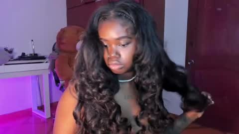 emily --  online show from September 14, 11:44 am