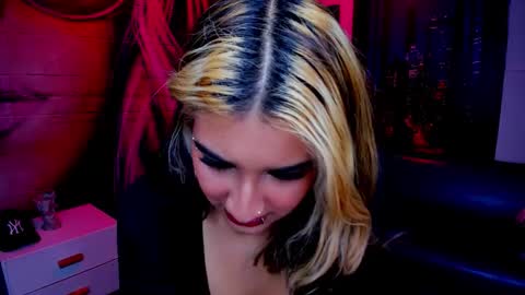 Dolly pocket online show from February 17, 9:03 pm