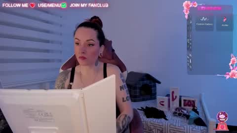 I WILL BE BACK ON WEDNESDAY DECEMBER 4 0100AM COLOMBIA TIME    online show from March 3, 6:26 am