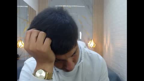 domi online show from April 18, 4:03 am