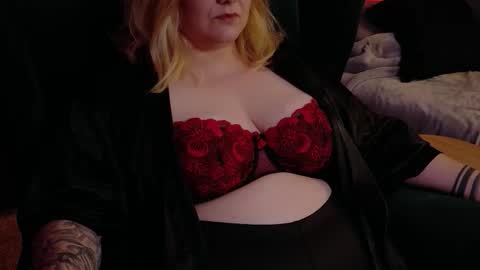 SADE online show from October 20, 8:36 pm